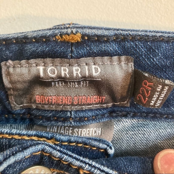 TORRID  SZ 22R Vintage Stretch Skinny Medium Wash Jeans - Picture 3 of 8